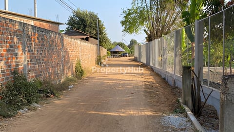 ដីលក់បន្ទាន់ ក្បែរតំបន់អភិវឌ្ឍន៍សួនបៃតង