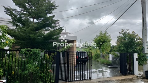 ផ្ទះលំហែរលក់