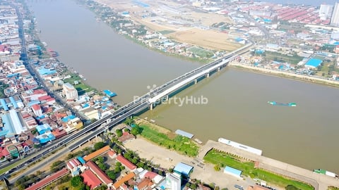 ដីលក់ទំហំ 14m×100m