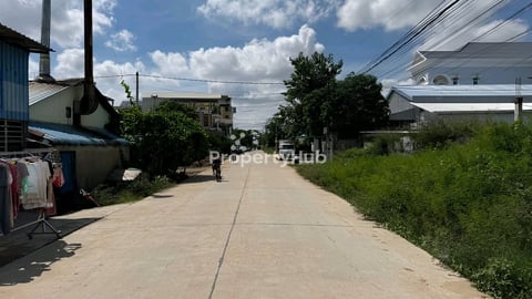 ដីលក់នៅជិតវត្តក្រាំងធ្នង់