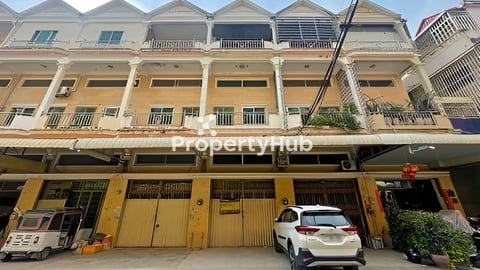 🏘 ផ្ទះល្វែង នៅជិតសាលាប៊ែលធីអន្តរជាតិ ត្រូវការលក់បន្ទាន់ខ្លាំង