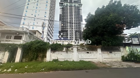 ដីលក់នៅទួលគោក ជិតសាលាទួលគោក នឹងផ្សាធីខេ