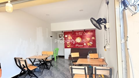 បន្ទប់ជួល​ លេីផ្លូវធំ​ ជាប់រោងចក្រ