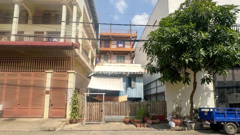 96 sqm Land Plot for Sale close to Vannda Institute in Khan Chamkarmon