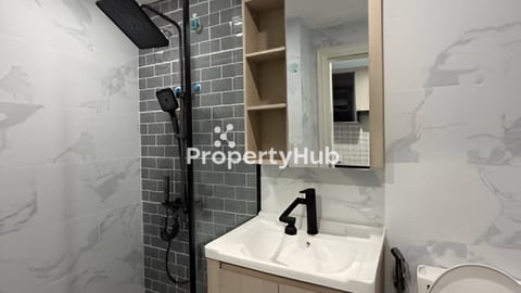 Condo L Tower For Rent