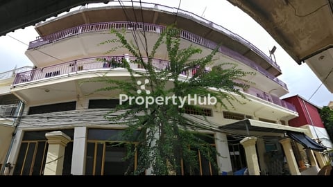 ផ្ទះល្វែង2ជាប់គ្នា