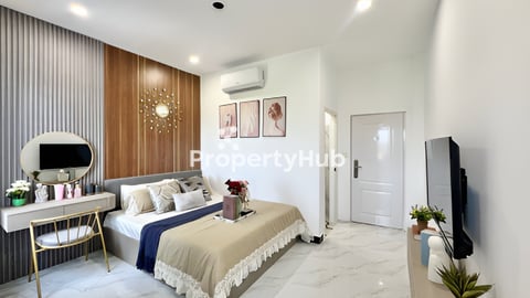 ផ្ទះ​ផ្លូវបែកជា4