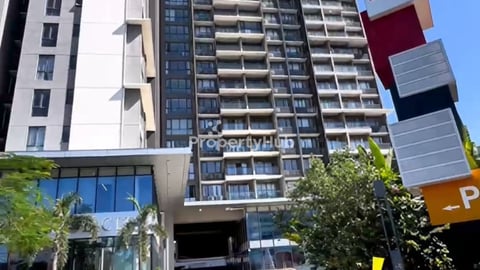 Studio វេរ៉ងដា | បែរទៅកើត ជើង - 61,888$