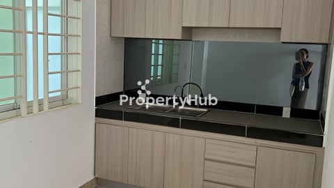 ផ្ទះលក់ក្នុងបុរីសង្ឃឹមថ្មី(កំបូល)