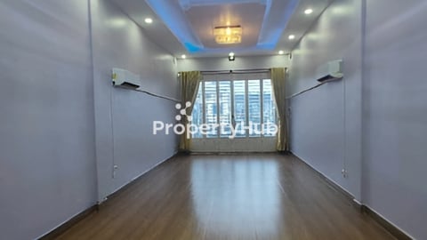 ផ្ទះលក់បន្ទាន់បុរីពិភពថ្មី២០១១  ផ្ទះ២ល្វែងជាប់គ្នា