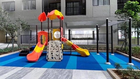 Parkland condo for rent