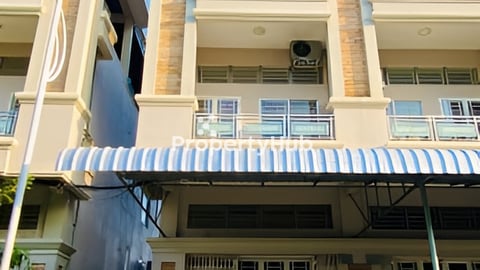 ផ្ទះលក់ក្រោមតម្លៃទីផ្សារក្បែ Aeon2 ( បុរីប៉េង ហួត)