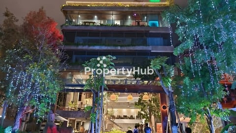 អាគារជួលកណ្តាលក្រុង/Building for Rent in city center!!