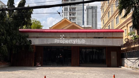 Spacious Shophouse for Rent in Boeung Keng Kang