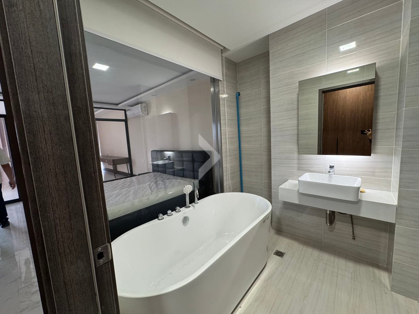 Condo 3 pokoi 122 m² Sangkat Ou Baek Kam, Kambodża