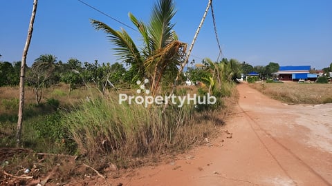 ដីសំរាប់លក់ជាប់មាត់ព្រែក(ទីរួមខេត្តកំពត)