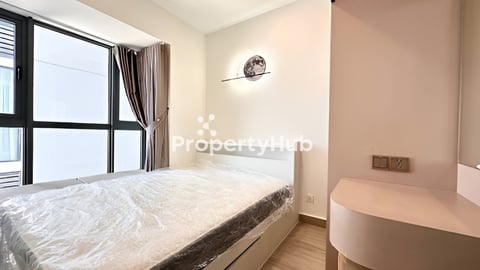 (English Below) 🏘 ខុនដូ Urban Village60ម  ត្រូវការលក់បន្ទាន់ខ្លាំង