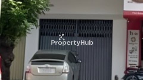 ផ្ទះអាជីវកម្មសំរាប់ជួលលើមហាវិថីកម្ពុជាក្រោម