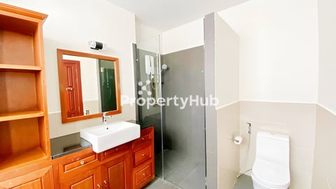 Apartment For Rent with 3 Bedroom $1100