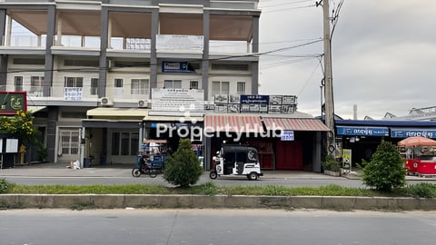 ផ្ទះអាជីវកម្មលេីផ្លូវធំ50m