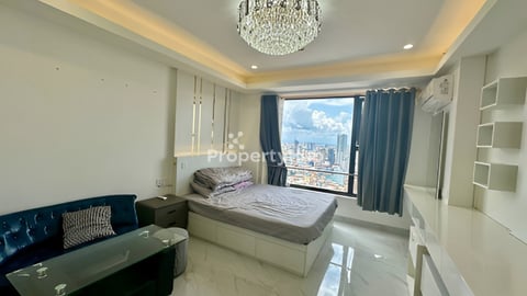 condo at Agile Sky resident for Rent & Sell >< on 32th floor