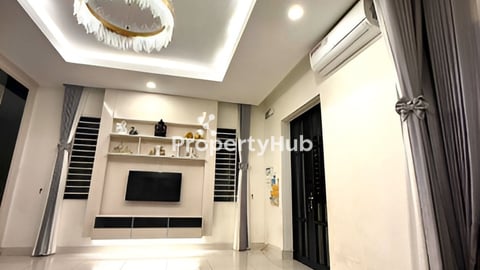 វីឡាភ្លោះAសម្រាប់ជួល នៅបុរីប៉េងហួតបឹងស្នោរ