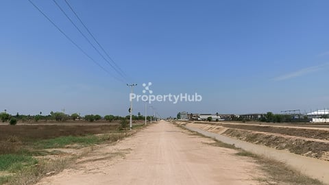 ដីលក់បន្ទាន់ ជាប់ប្រឡាយ៤០ម