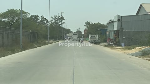 ដីលក់១ប្លង់ក្បាល12m កន្ទុយ44m ខាងផ្លូវចំការដូង