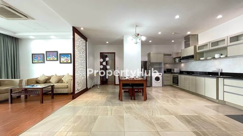 Spacious 2 Bedroom Apartment with Huge Balcony in Beoung Tompon