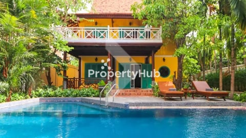 Luxury Villa with Pool for Sale in Sala Kamraeuk area