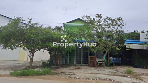 រោងចក្រនិងឃ្លាំងសម្រាបលក់នៅ ជិតផ្លូវក្រវាត់ក្រុងទី3 (មានជំណូល $4,000/ខែ)