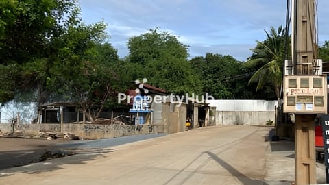 ផ្ទះនឹងដីលក់