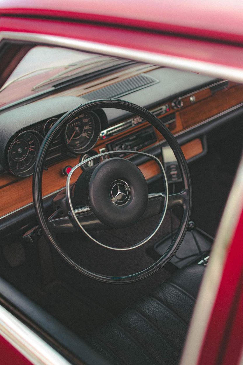 MERCEDES BENZ 280S - @SLLYBTTN photo 36