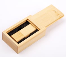USB Accessory: Magnetic Light Color Wood Box