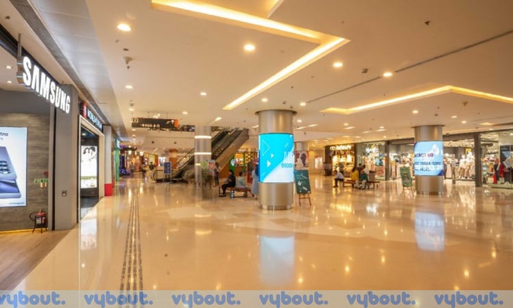 Shopping & Food Hangout