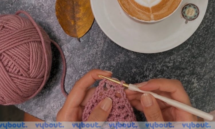Slow morning of Crochet, Coffee and Conversations 