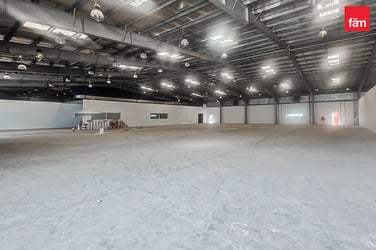 Spacious | 9 Meter height | 200 KW | Vacant Unit image 2