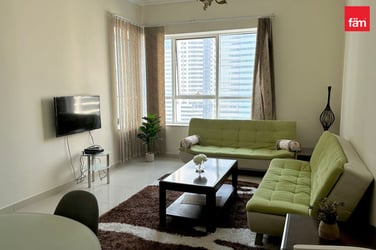 FULLY FURNISHED | VACANT | MID FLOOR image 2