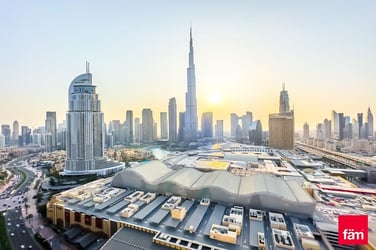 Vacant l Burj Khalifa View l Below Market Price image 2