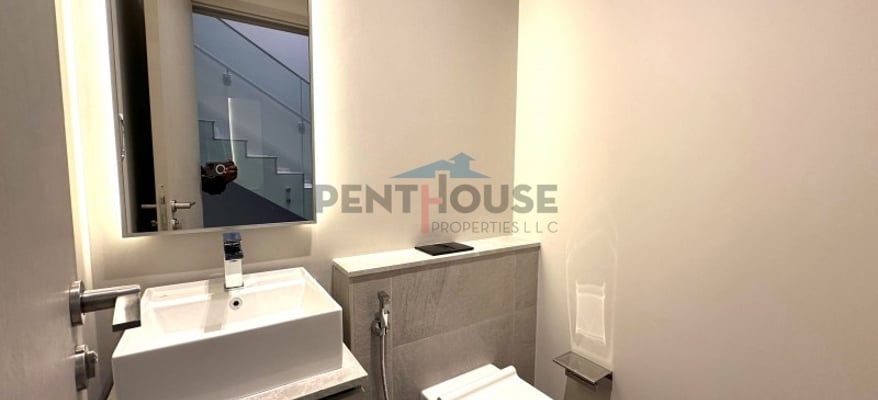 mag-city-parks-penthouse-properties-llc-php-r-14409