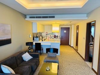 Prime Location|Vacant|Fully Furnished|High Floor image 1