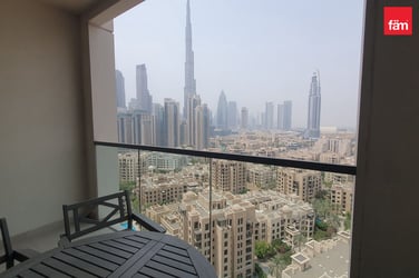 Burj Khalifa View | High Floor | Fully Furnished image 1