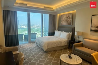 Best View | Connected to Dubai Mall | Furnished image 1