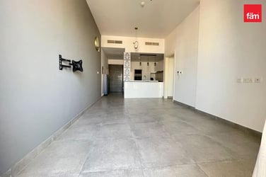 Large 2BR Maid Storage | Fitted Kitchen | Vacant image 2