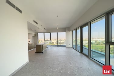 Stunning Golf Views | Brand New | Ready to Move In image 2