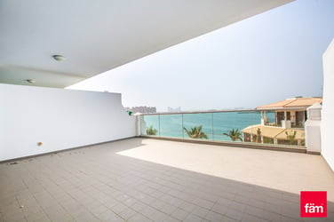 Sea View| Rented 1 year| Waterfront image 2