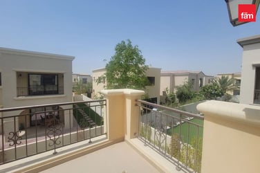 5 BR MAID | INDEPENDENT VILLA | CENTRAL LOCATION image 3