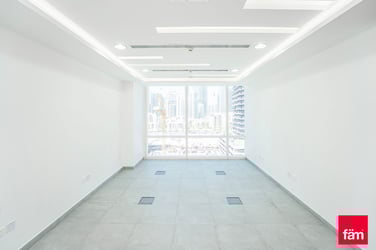 Burj facing mid floor fitted office image 1