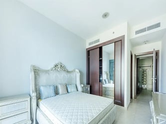 Elegent | 4 Bedrooms | Good Location | Vacant image 1