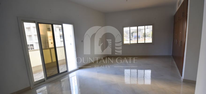 5br-maid-corner-unit-huge-terrace-mountain-gate-realty-mg-r-4961